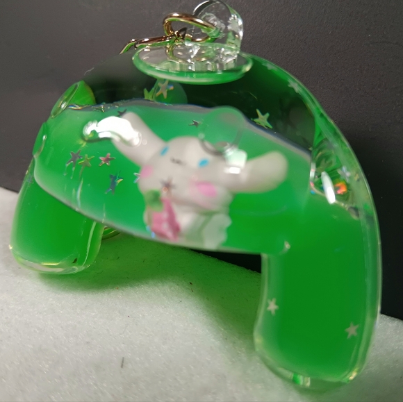 Hello Kitty and Friends Sanrio Green Cinnamoroll Glass Keychain Tsunameez - Picture 4 of 5
